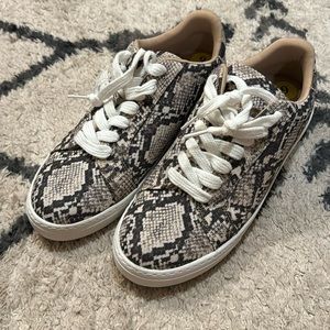 Steve Madden snake print boots